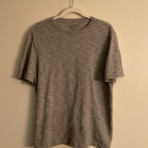 Men’s Banana Republic vintage Tee